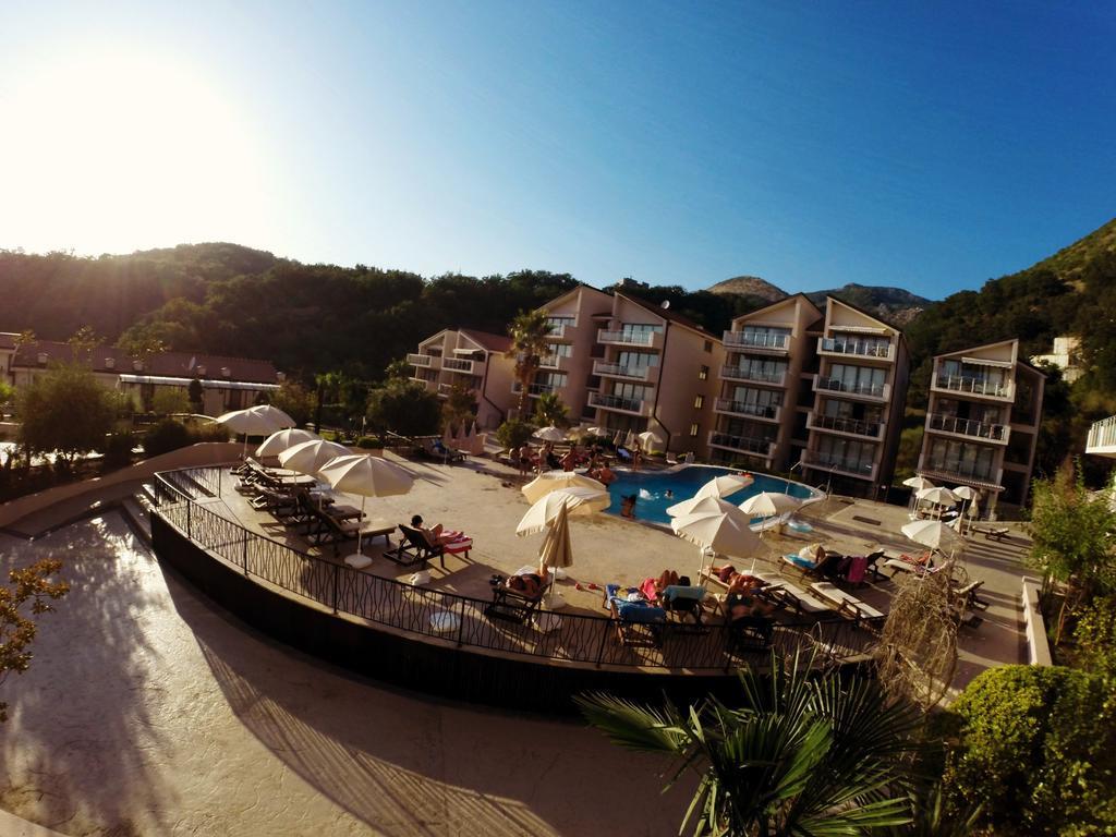 Montetrest Apartments Sveti Stefan Εξωτερικό φωτογραφία